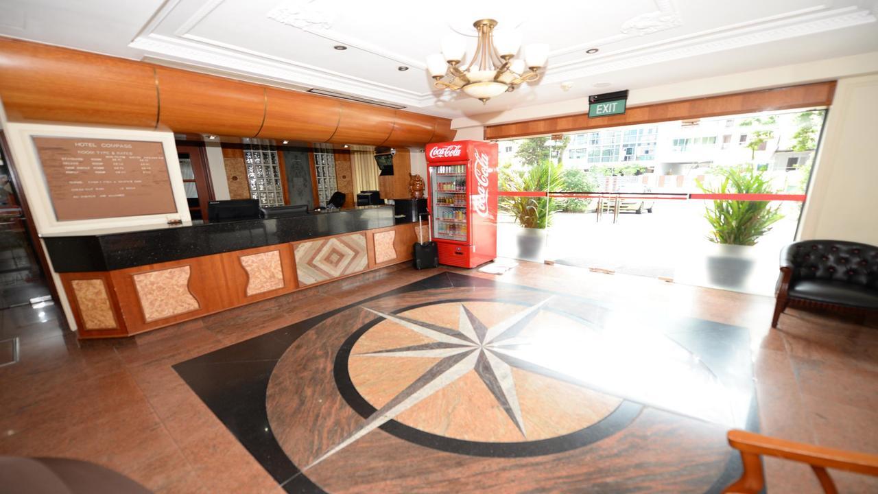 Hotel Compass สิงคโปร์ ภายนอก รูปภาพ